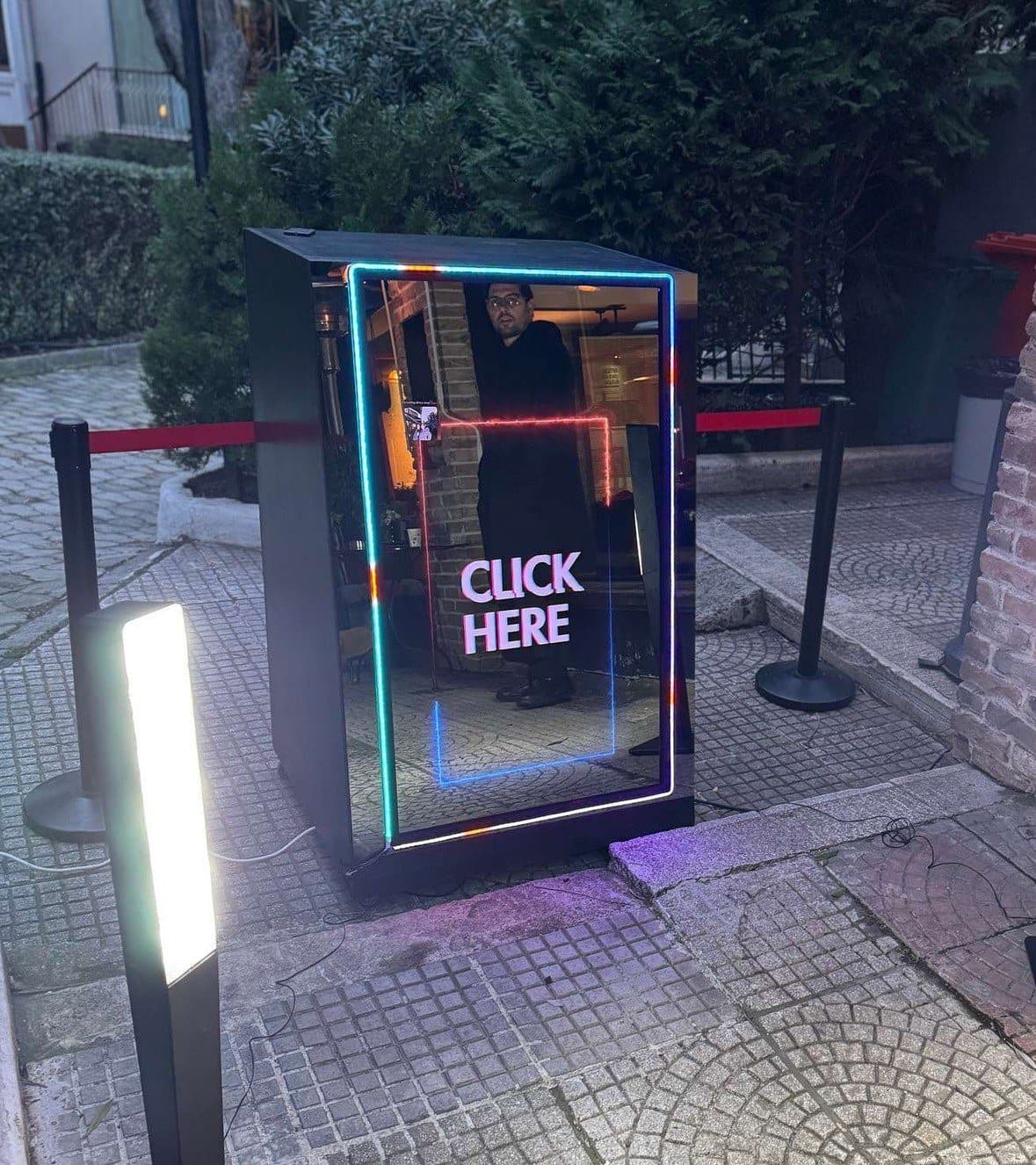 Mirror Booth