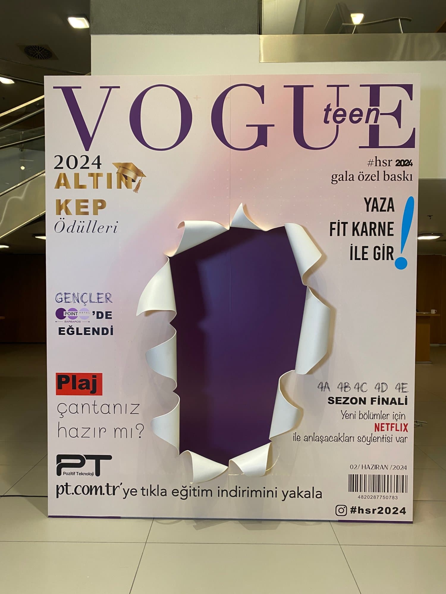 Magazine Booth